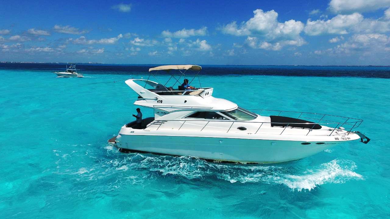 yachts in cancun for rent